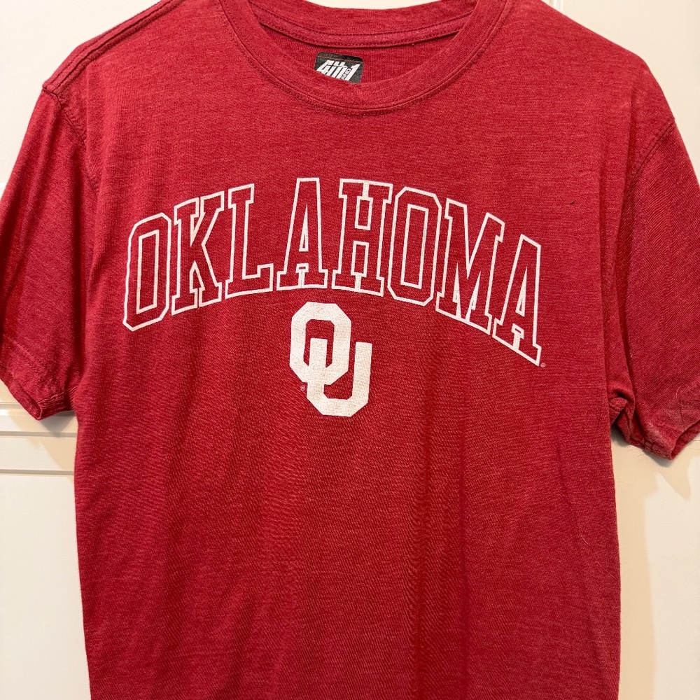OU short sleeve Tshirt